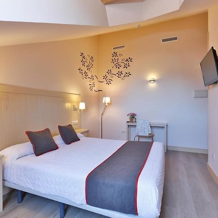 Hostal La Chata By Vivere Stays San Ildefonso Ngoại thất bức ảnh