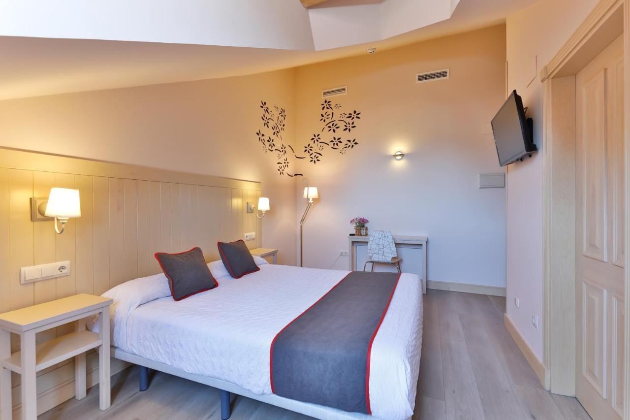 Hostal La Chata By Vivere Stays San Ildefonso Ngoại thất bức ảnh