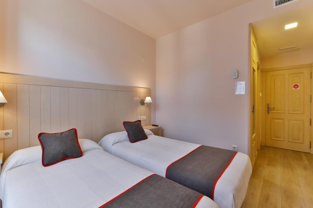 Hostal La Chata By Vivere Stays San Ildefonso Ngoại thất bức ảnh